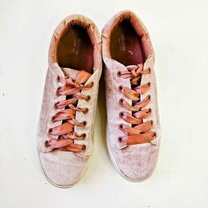 Mossimo Supply Co. Pink Velvet Lace Up Women Sneakers with Satin Laces. Size 11